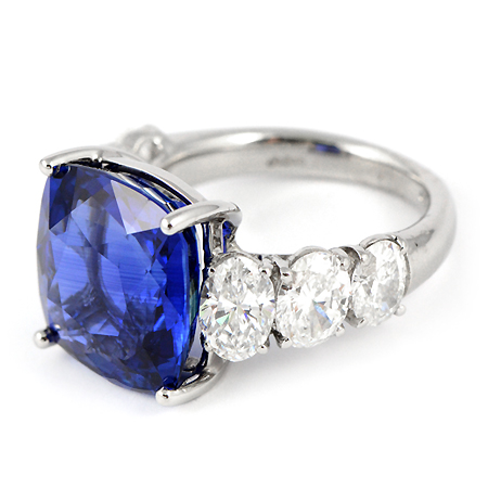 13-Carat Ceylon Blue Sapphire & Diamond Ring | Wixon Jewelers